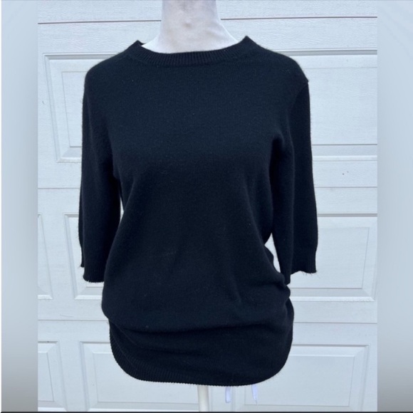 Vince Sweaters - Vince short sleeve 100% cashmere Sweater black women's size XS/TP